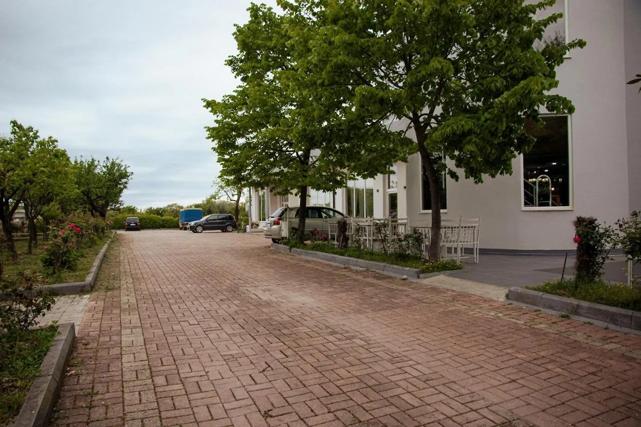 Hotel Blini Shkodër 3*,